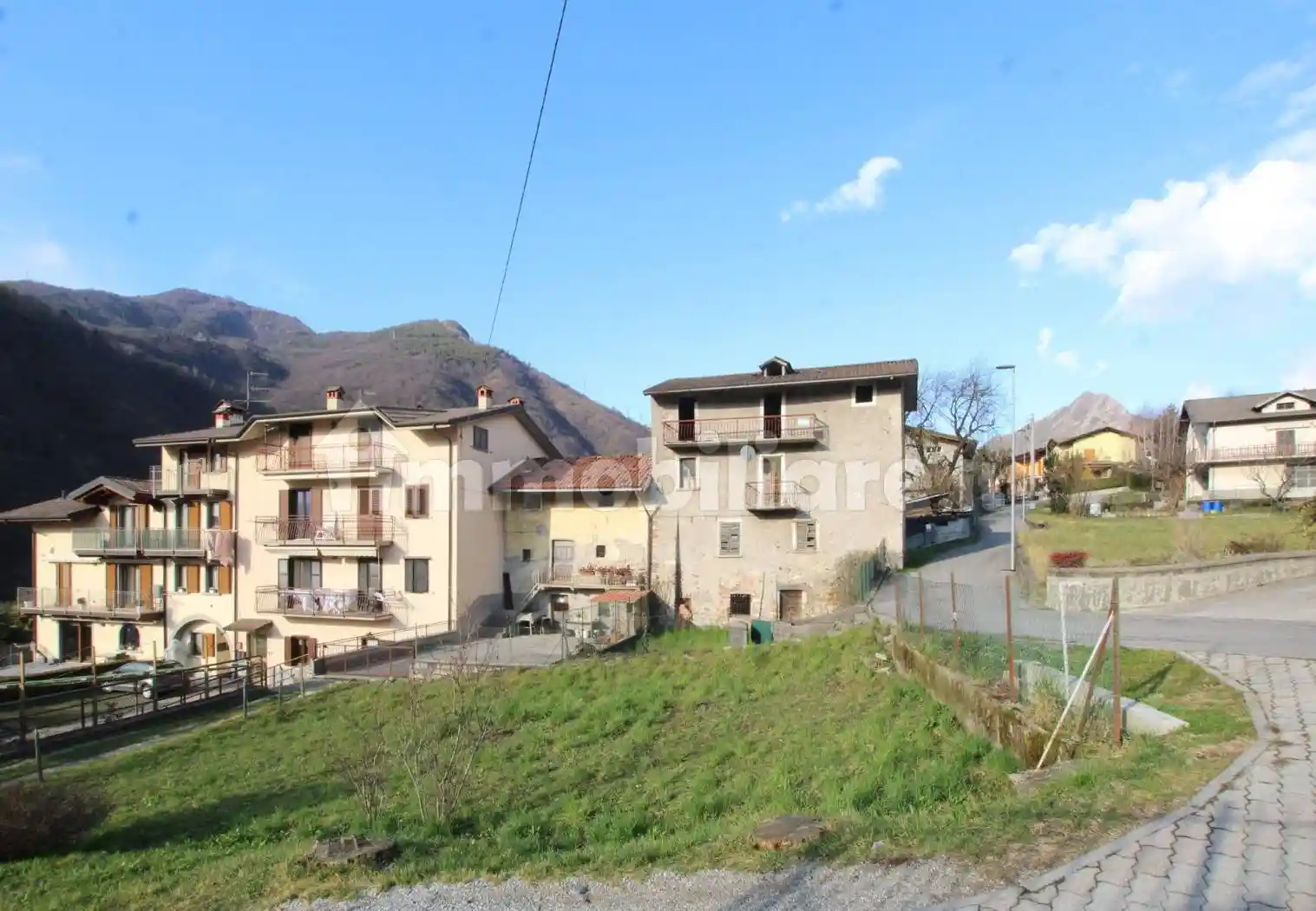 Casa indipendente in vendita a Zogno