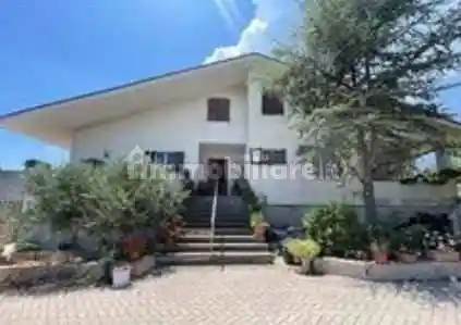 Villa in vendita a Altidona
