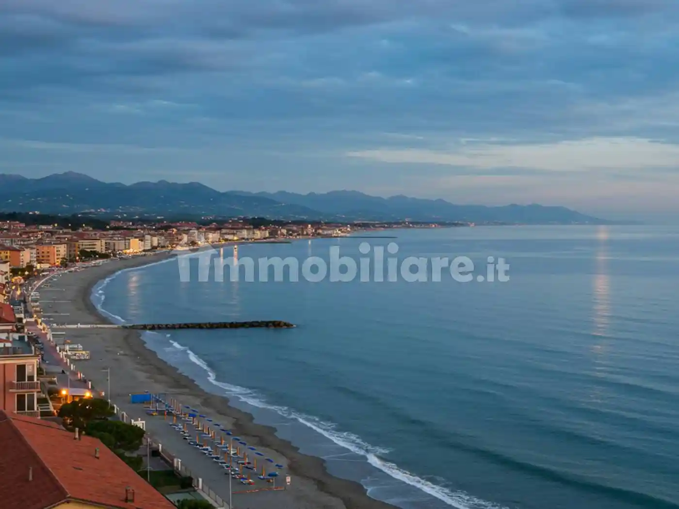 Appartamento in vendita a Viareggio
