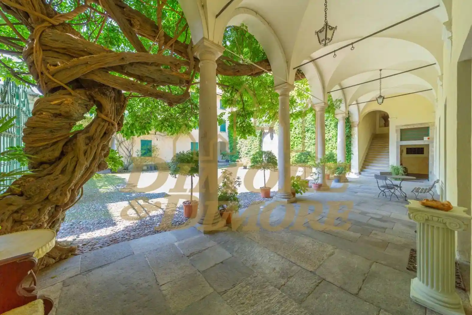 Villa unifamiliare, ottimo stato, 1094 m², Santa Maria del Monte, Varese - foto 5