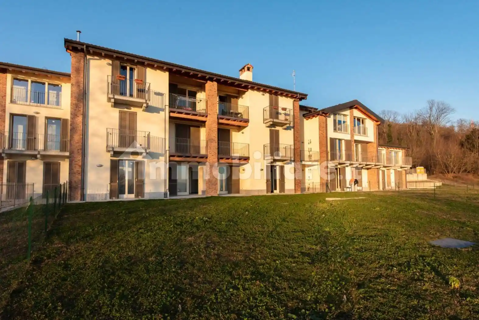 Appartamento in vendita a Comerio