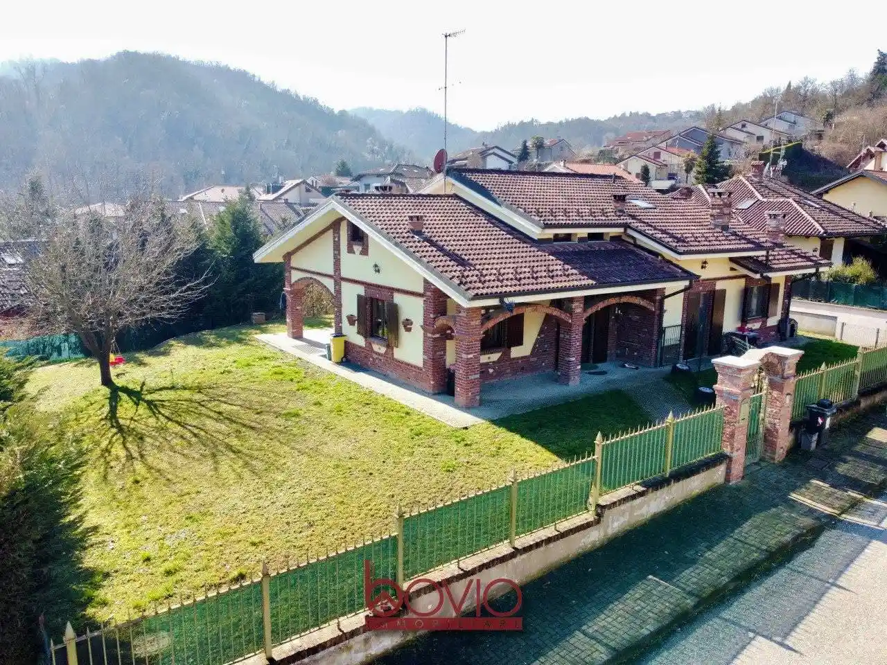 Villa in vendita a Castiglione Torinese