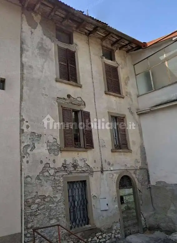 Casa indipendente in vendita a Corna Imagna