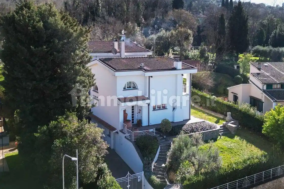 Villa in vendita a Montelupo Fiorentino