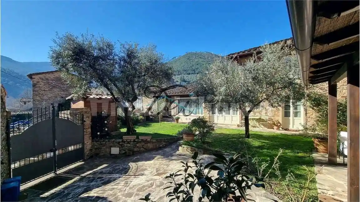 Rustico - Casale in vendita a Capannori