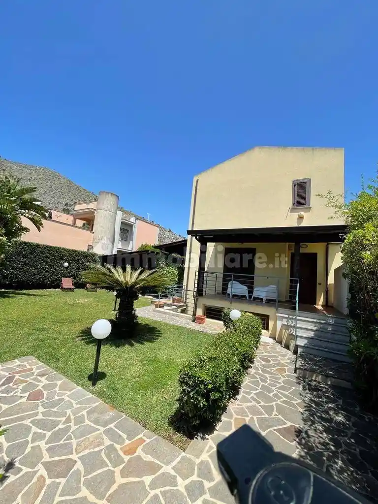 Villa in affitto a Palermo