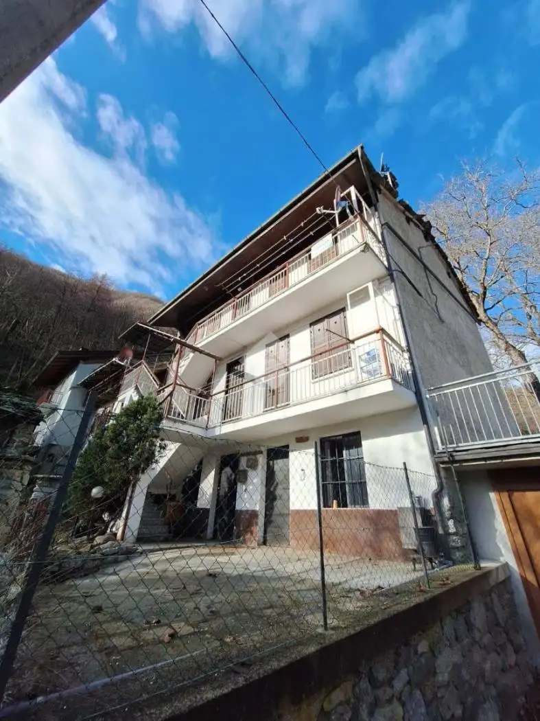 Quadrilocale frazione Gabbi 39, Chialamberto - foto 2