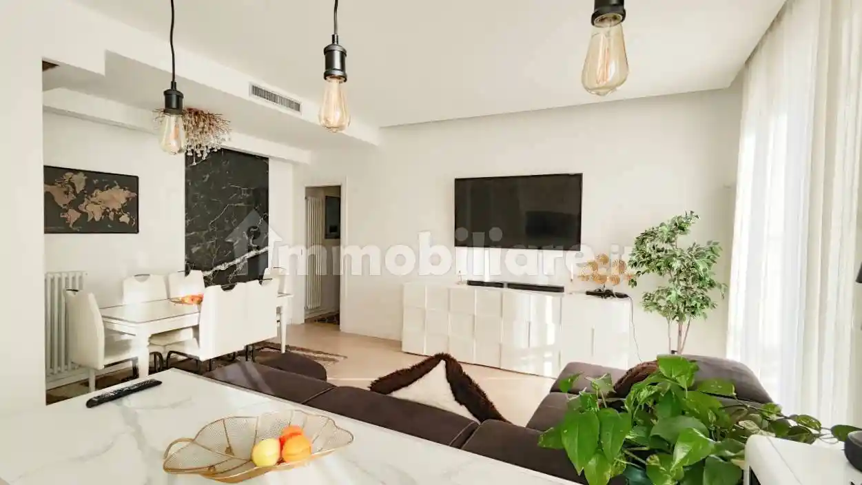 Appartamento in vendita a Piacenza