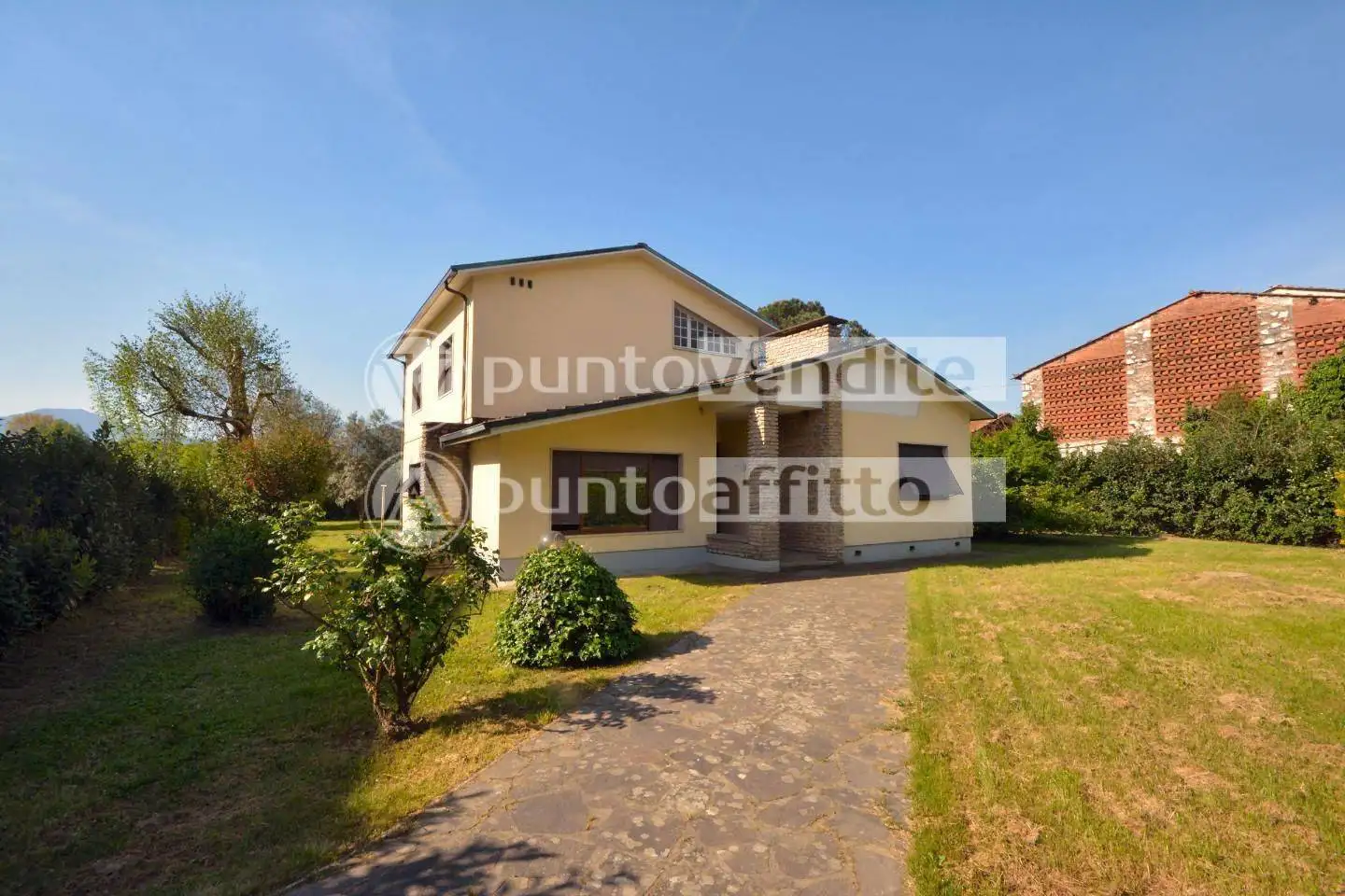 Villa in vendita a Lucca