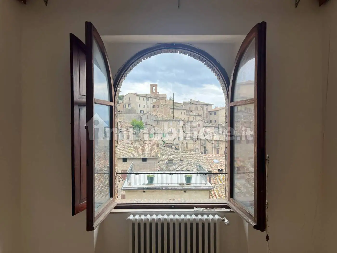 Appartamento in vendita a Montone