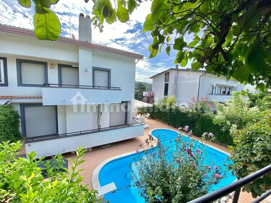 Villetta a schiera in vendita a Cava de' Tirreni