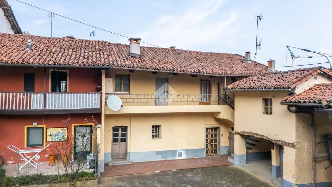 Casa indipendente in vendita a Verzuolo