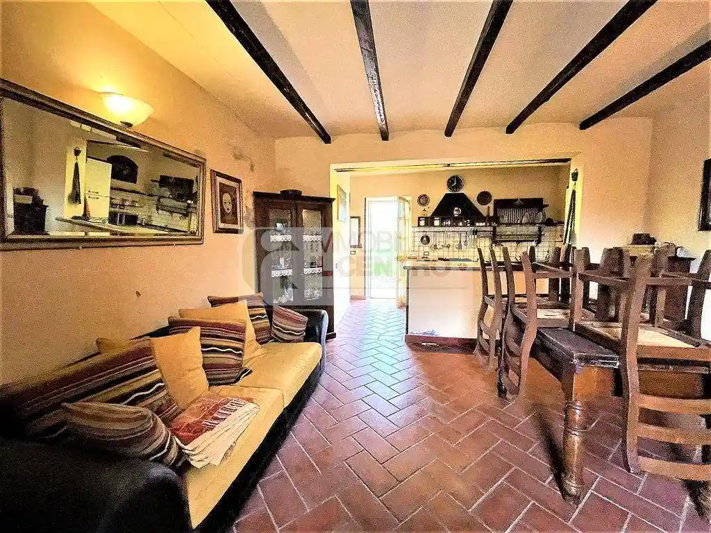 Casa indipendente in vendita a Sarzana