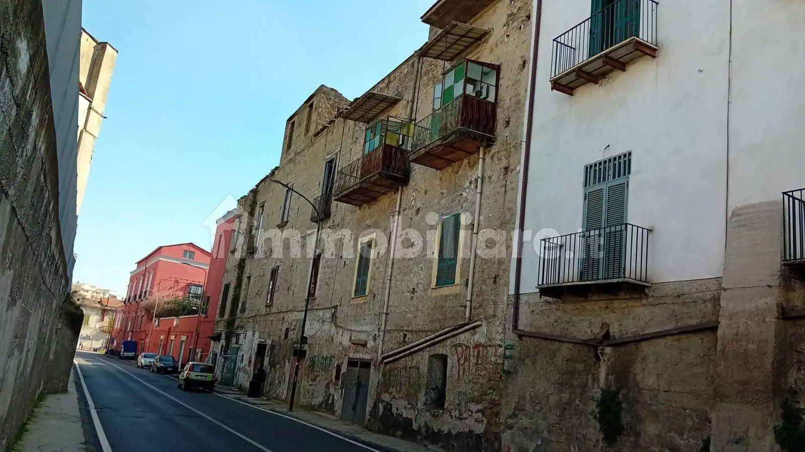 Palazzo - Edificio in vendita a Casoria