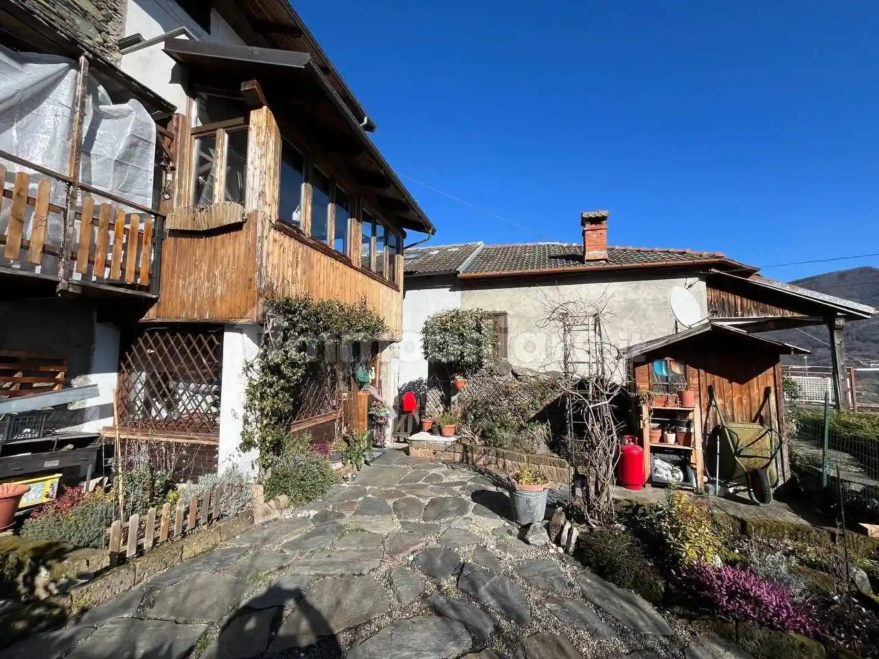 Casa indipendente - foto 2