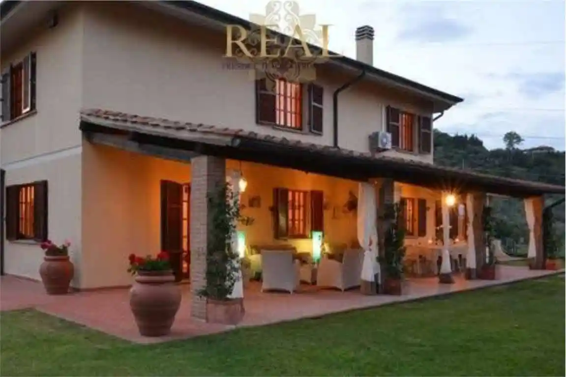 Casa indipendente in vendita a Suvereto