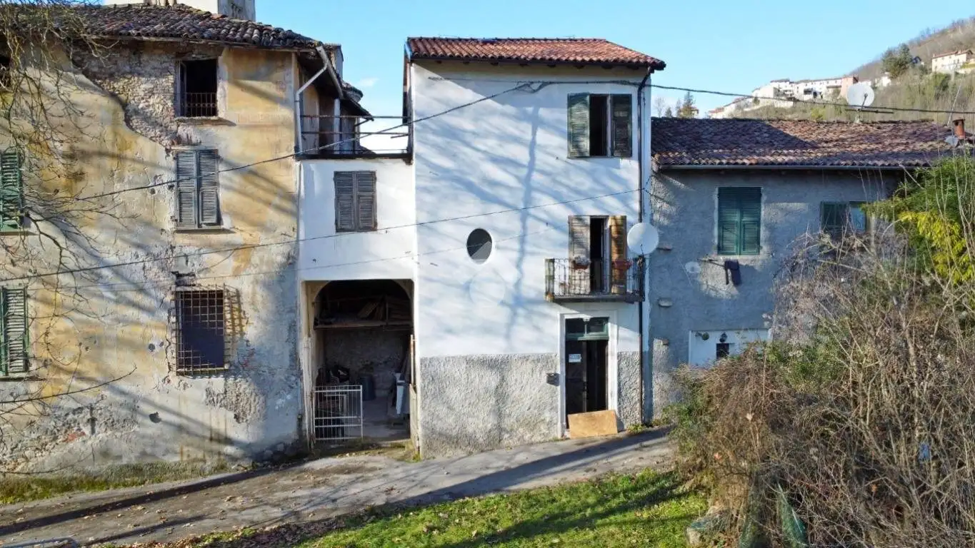 Casa indipendente in vendita a Parodi Ligure