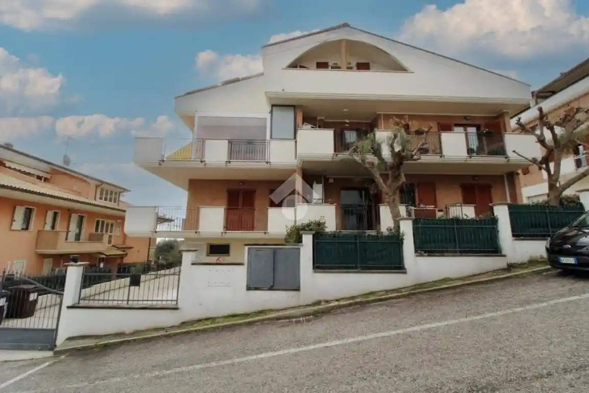 Quadrilocale via Guglielmo Aurini 4, Tortoreto Lido, Tortoreto - foto 3