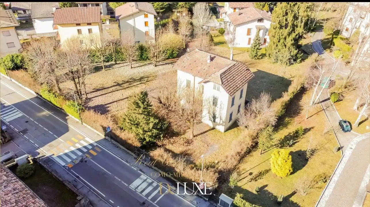 Villa in vendita a Barzio