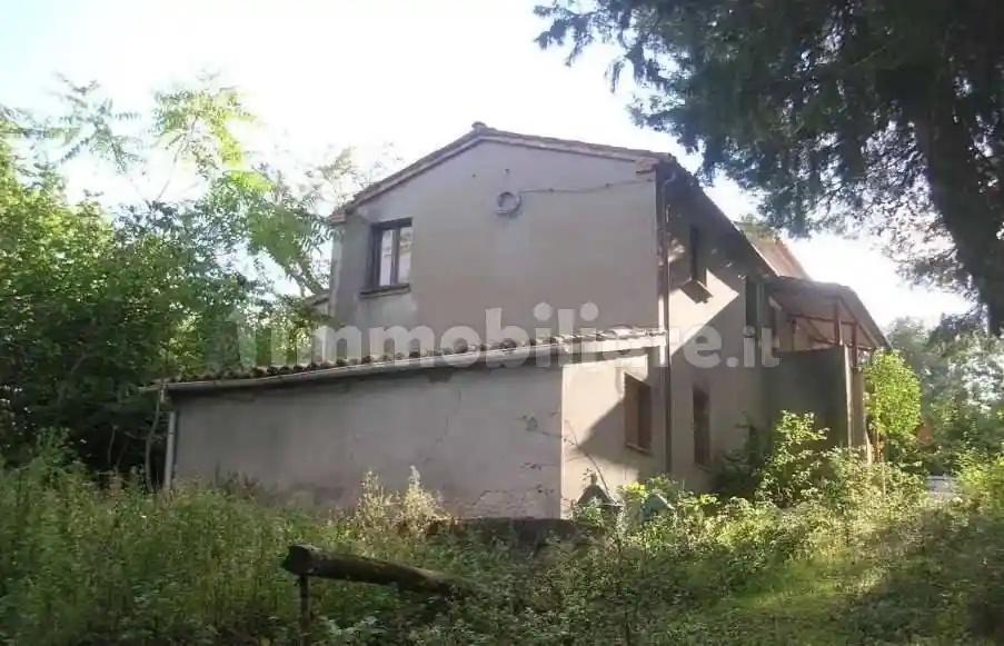 Casa indipendente in vendita a Fossombrone