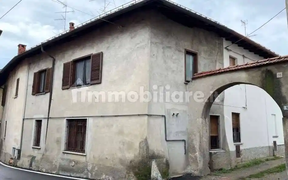 Appartamento in vendita a Sumirago