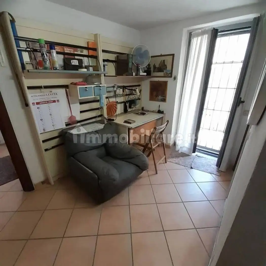 Casa indipendente in vendita a Colli Verdi