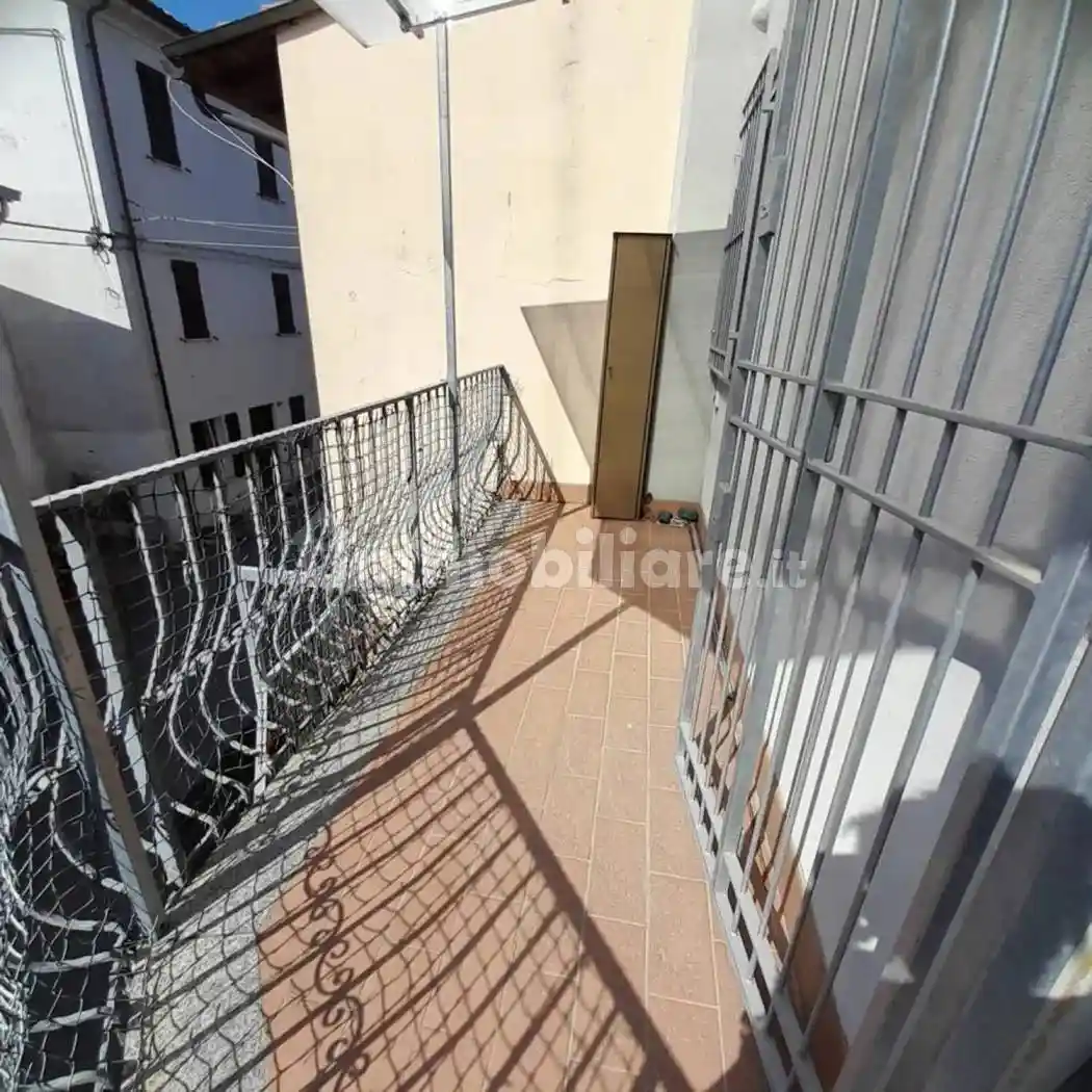 Terratetto unifamiliare 92 m², buono stato, Pometo, Colli Verdi - foto 4