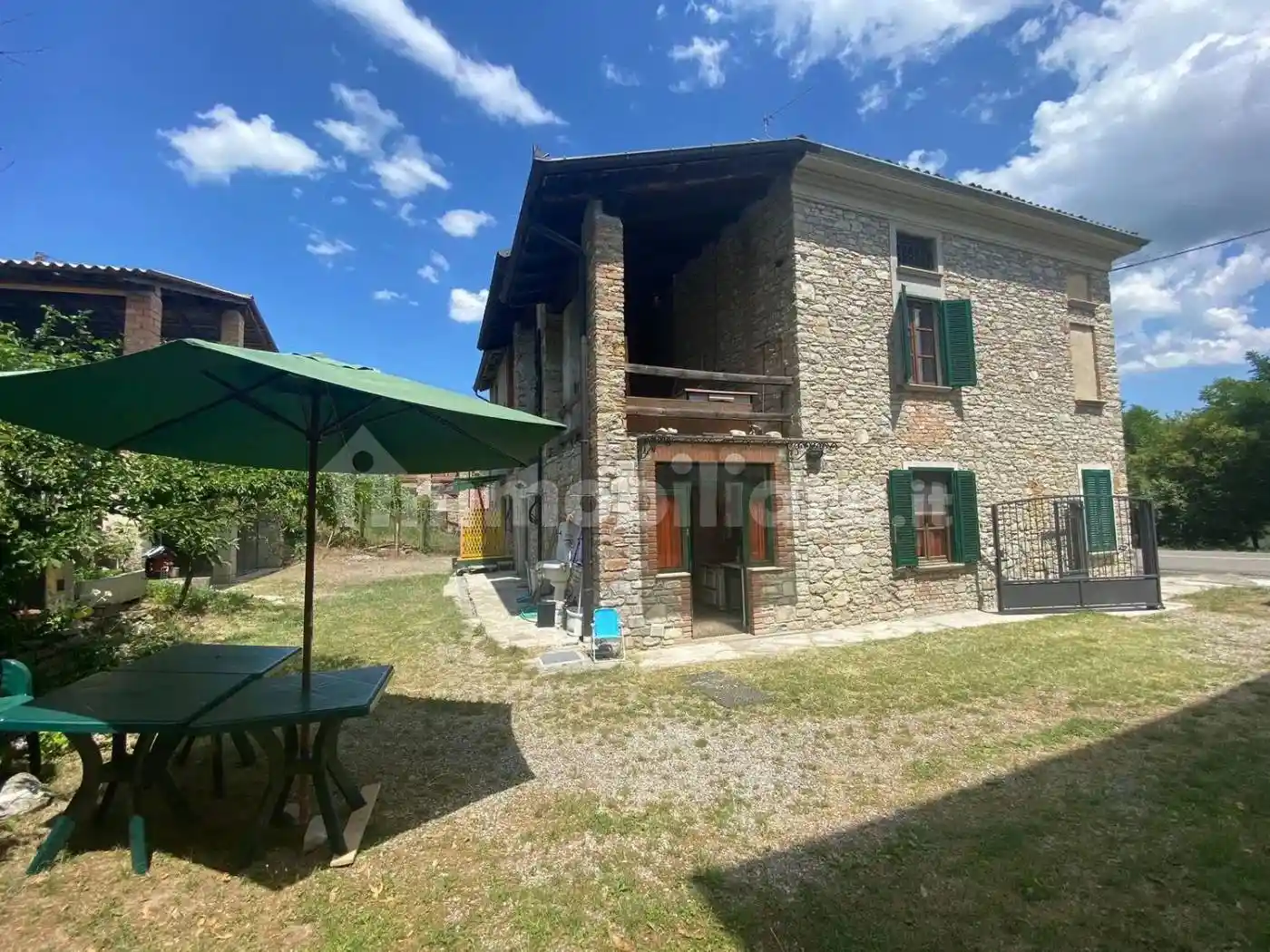 Villa in vendita a Zavattarello