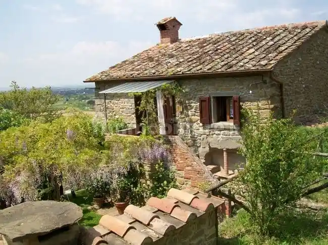 Rustico - Casale in vendita a Cortona