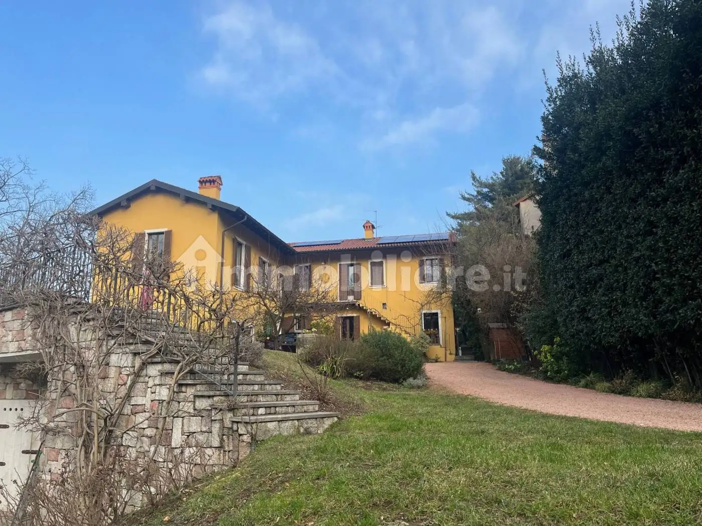 Villa in affitto a Varese