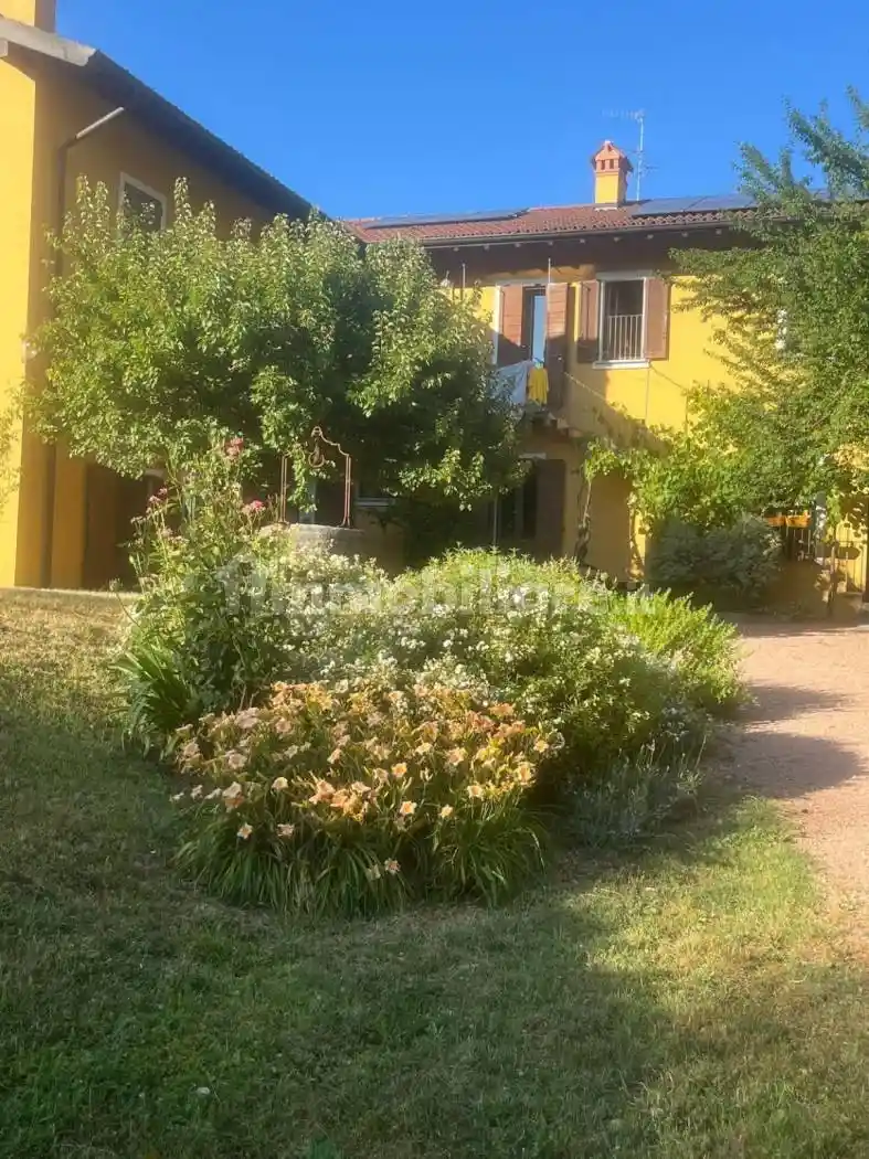 Villa unifamiliare via Dante Alighieri, Casbeno, Varese - foto 3