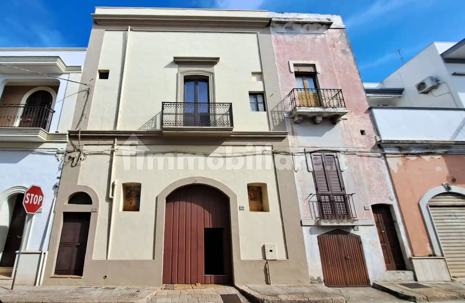 Palazzo - Edificio in vendita a Sannicola