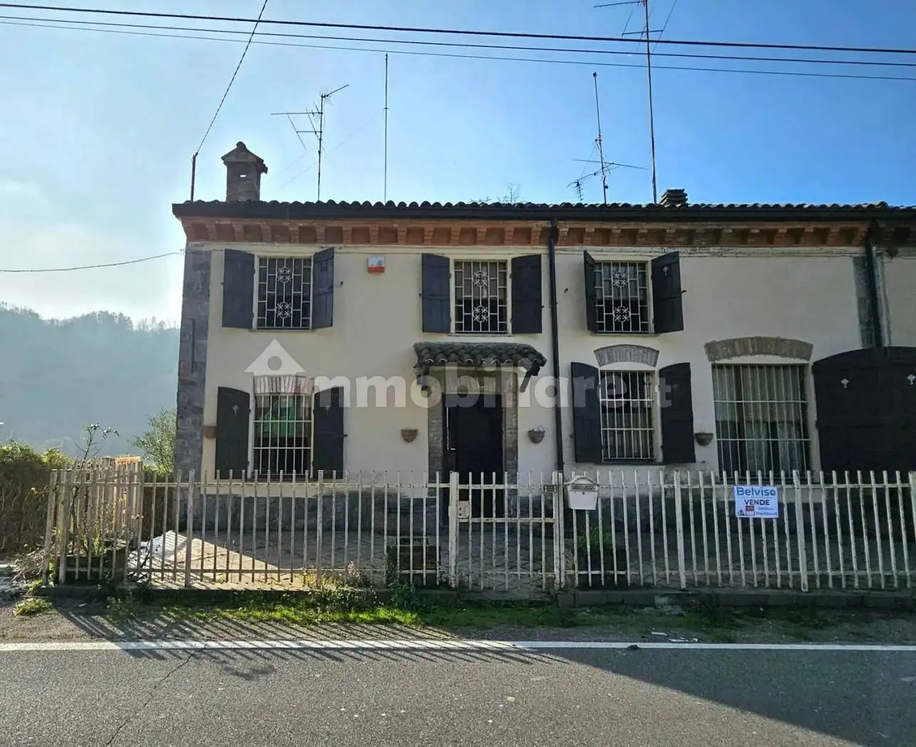 Villa in vendita a Montesegale