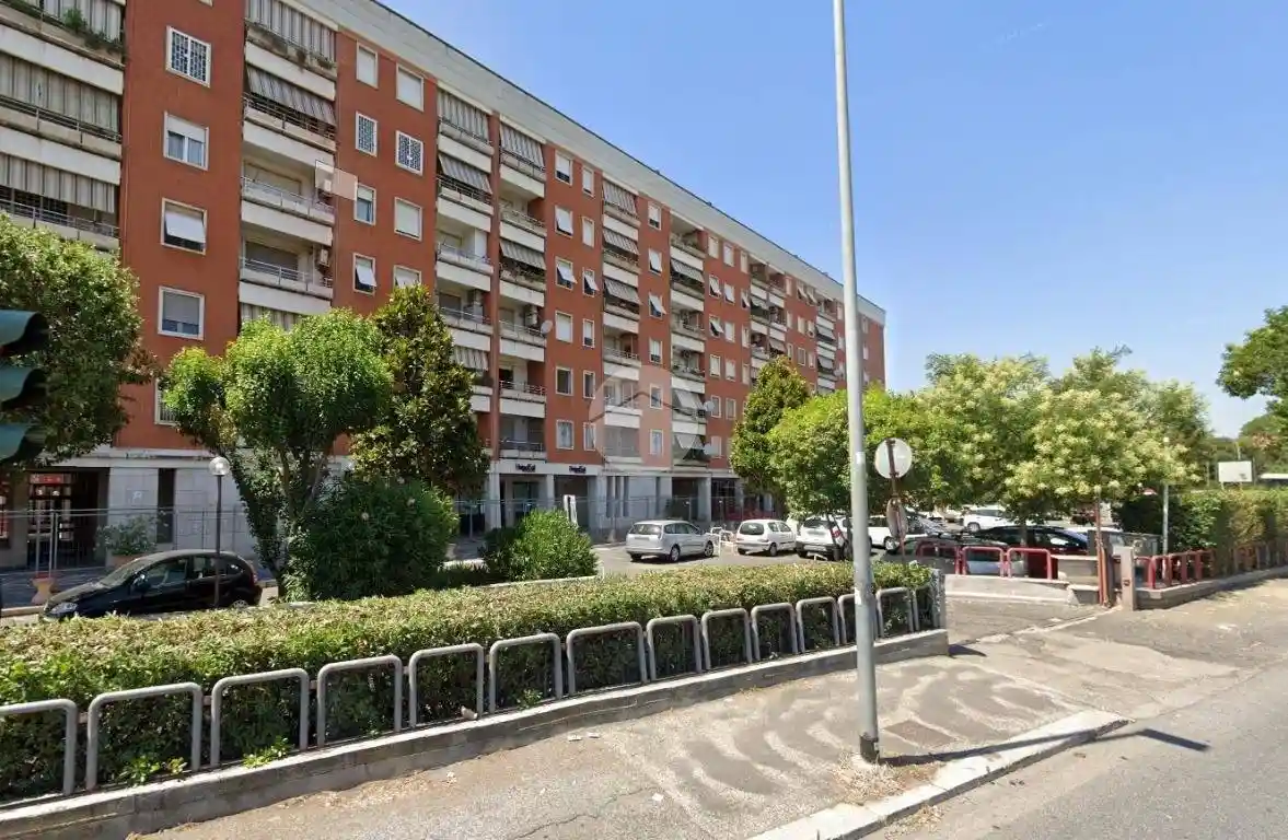 Trilocale via delle vigne nuove 551, Vigne Nuove - Casale Nei, Roma - foto 5