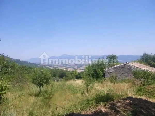 Villa in vendita a Pioraco