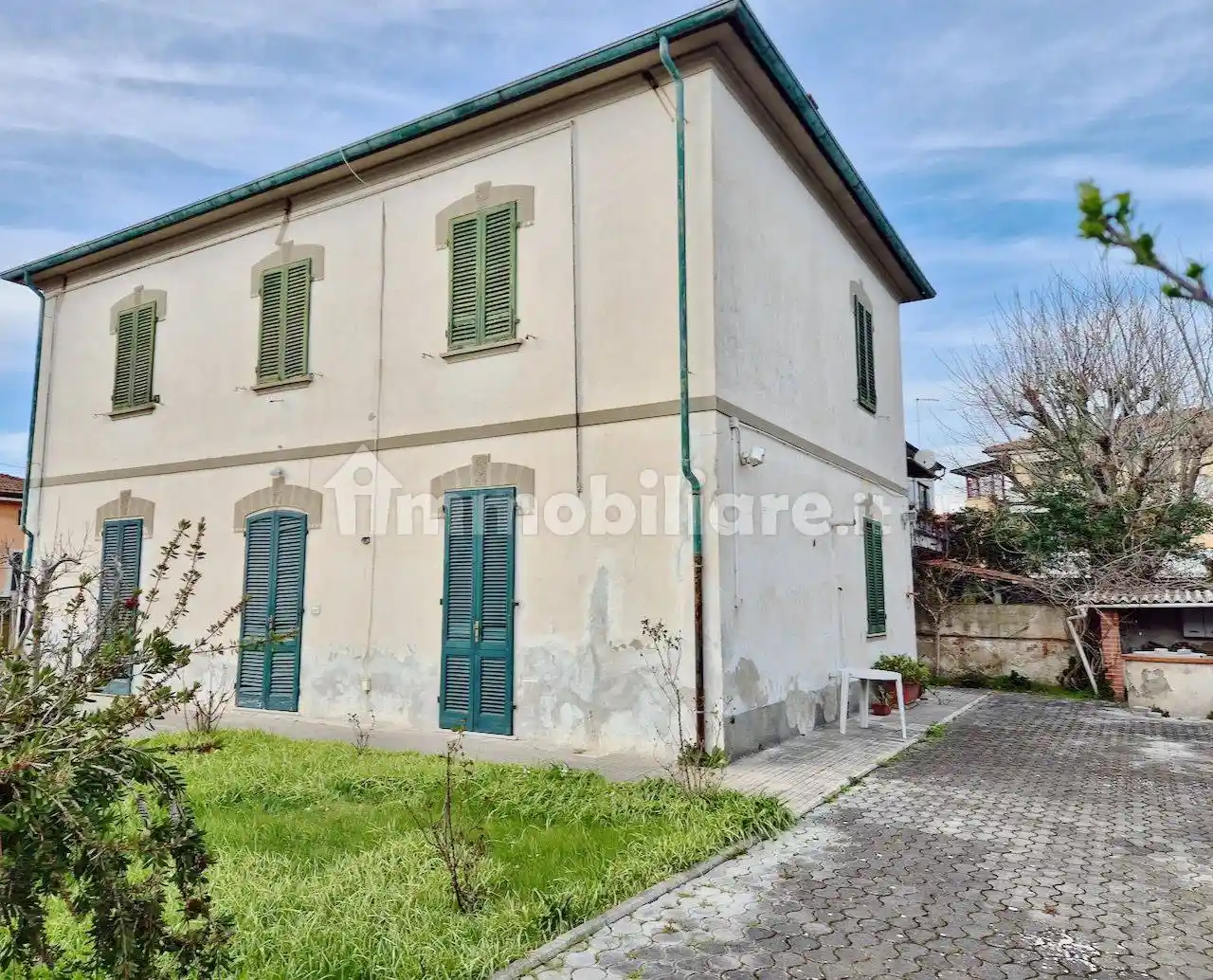 Villa in vendita a Cascina