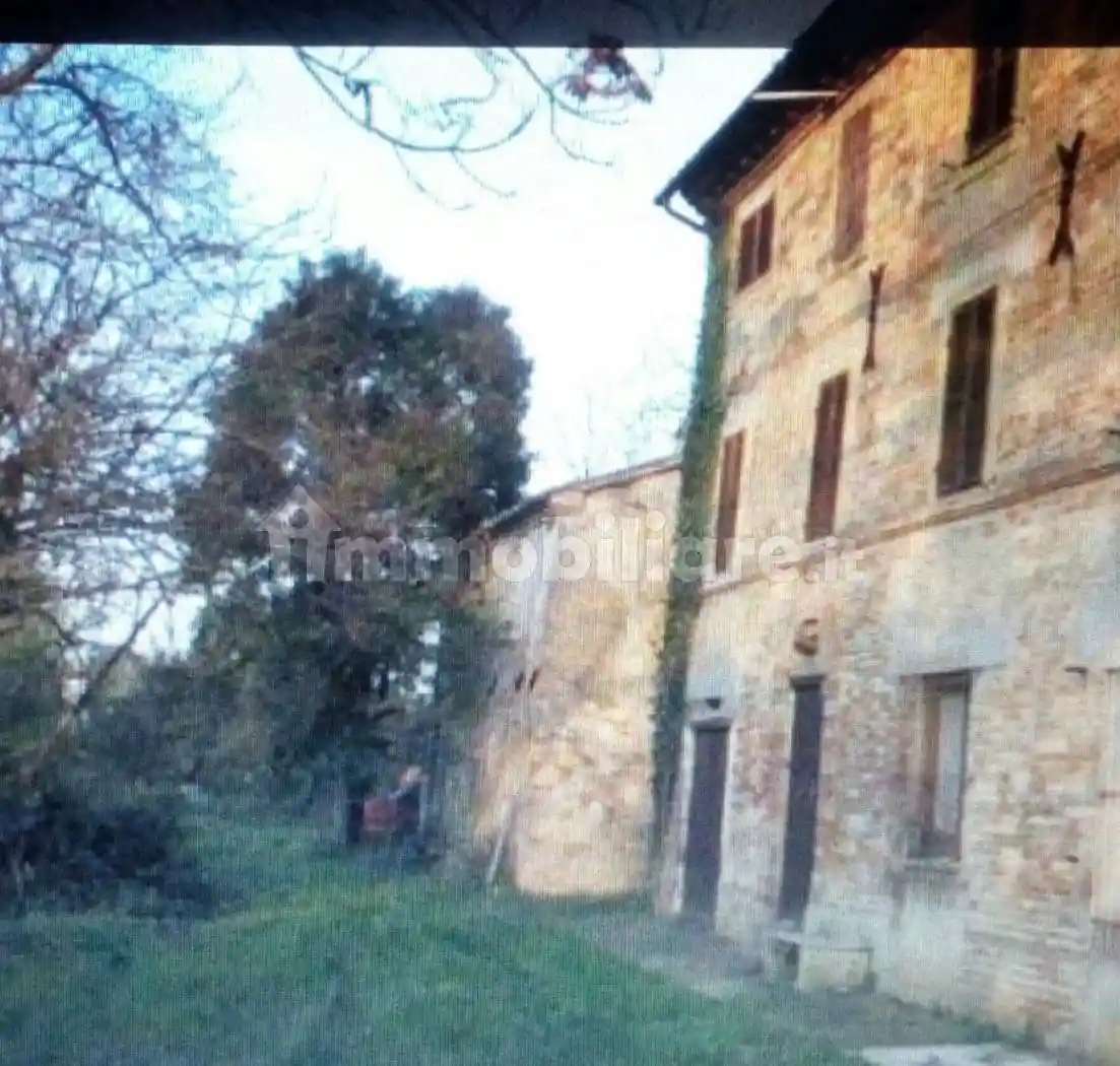 Rustico - Casale in vendita a Ostra