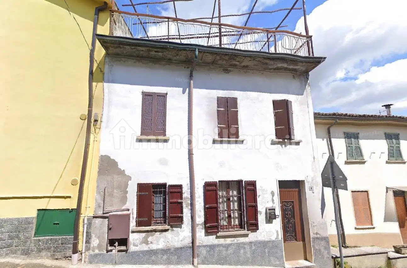 Casa indipendente in asta a Redavalle