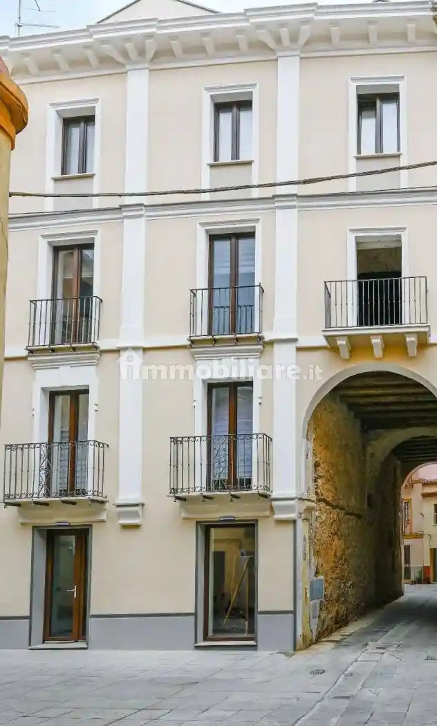 Palazzo - Edificio in vendita a Iglesias