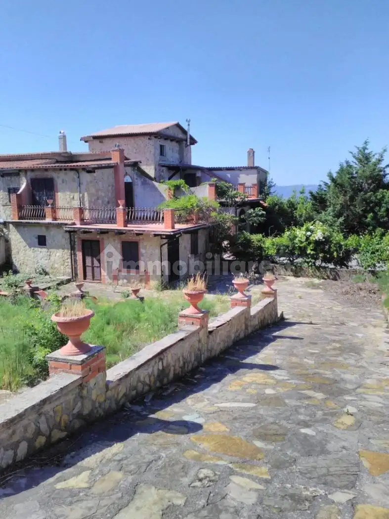 Villa in vendita a Parrano