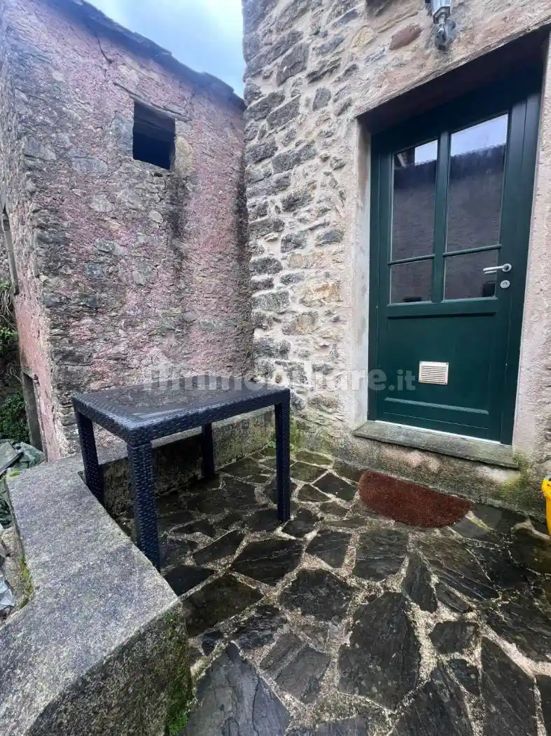 Casa indipendente in vendita a Riccò del Golfo di Spezia