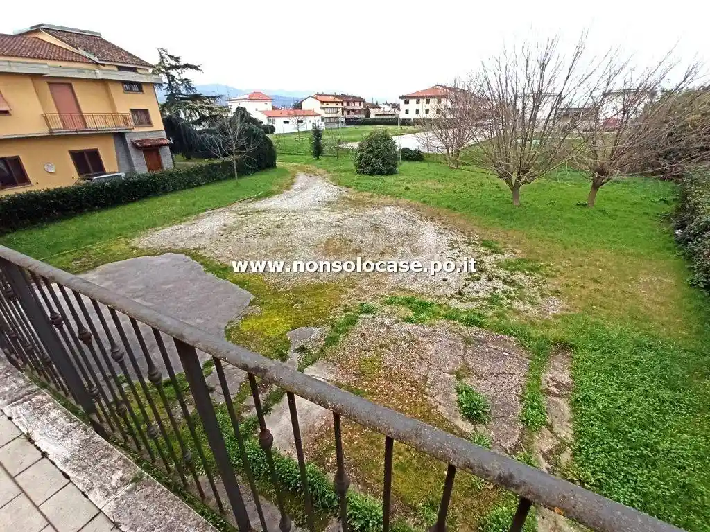 Casa indipendente in vendita a Prato
