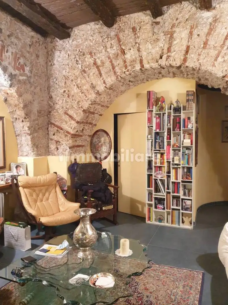 Appartamento in vendita a Salerno