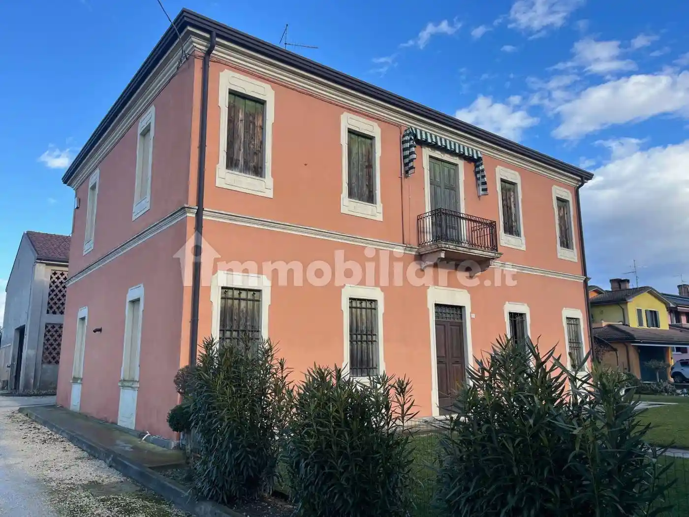 Villa in vendita a Legnago