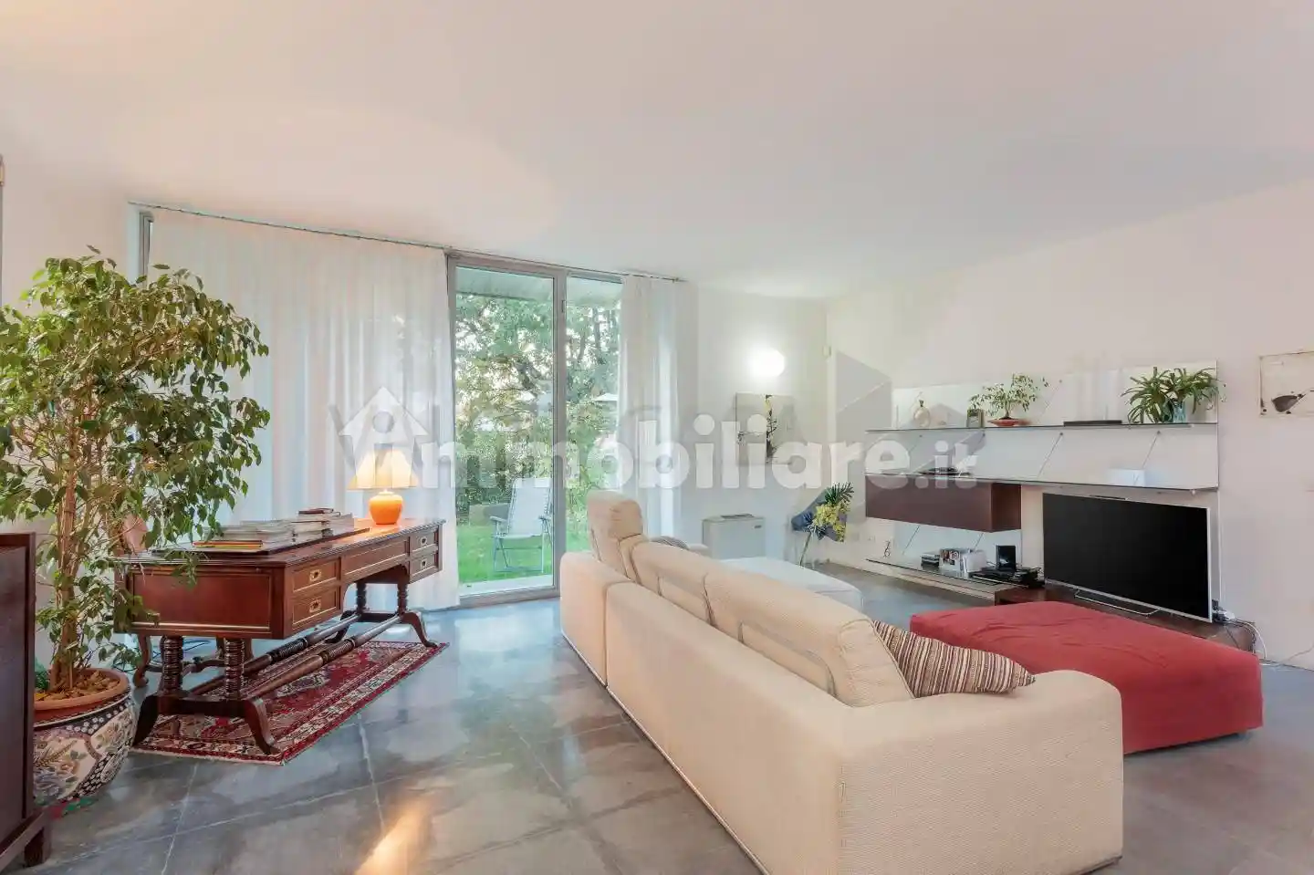 Villa in vendita a Carrara