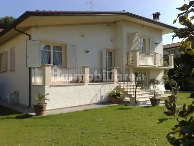 Villa in affitto a Forte dei Marmi