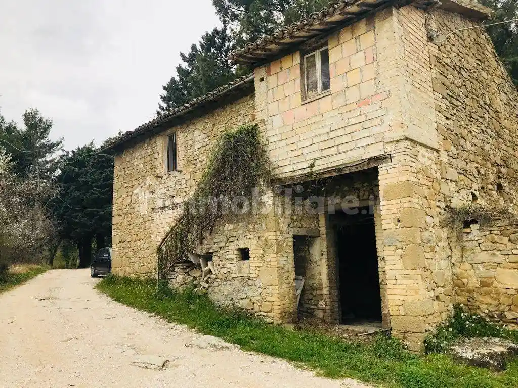 Rustico - Casale in vendita a Assisi
