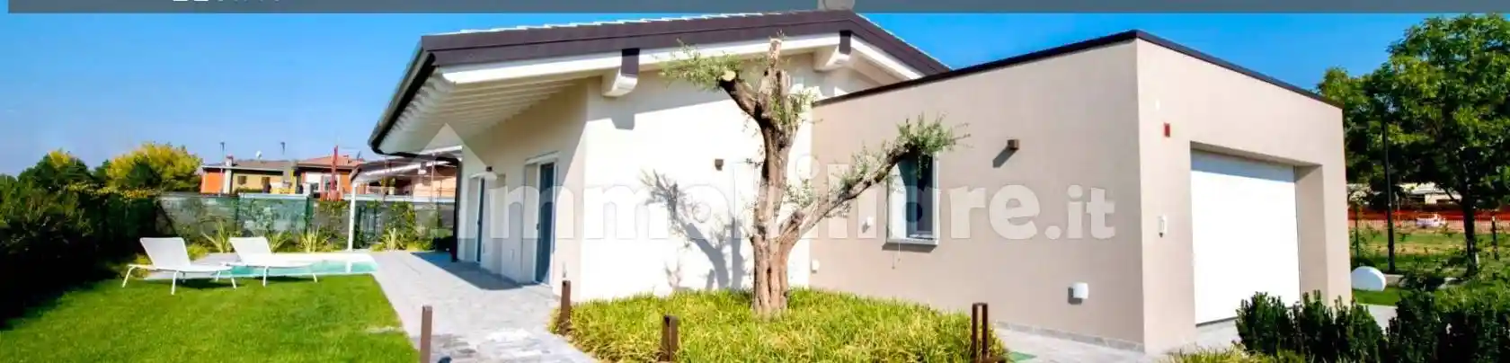 Villa in vendita a Manerba del Garda