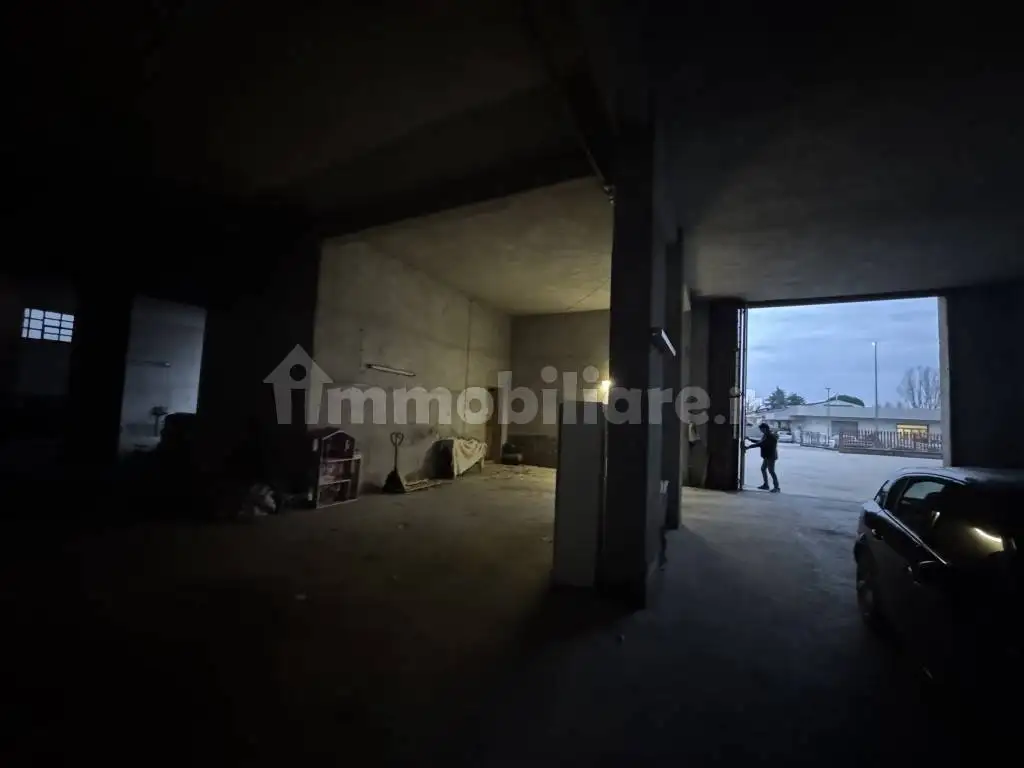 Palazzo - Edificio in Affitto - foto 3