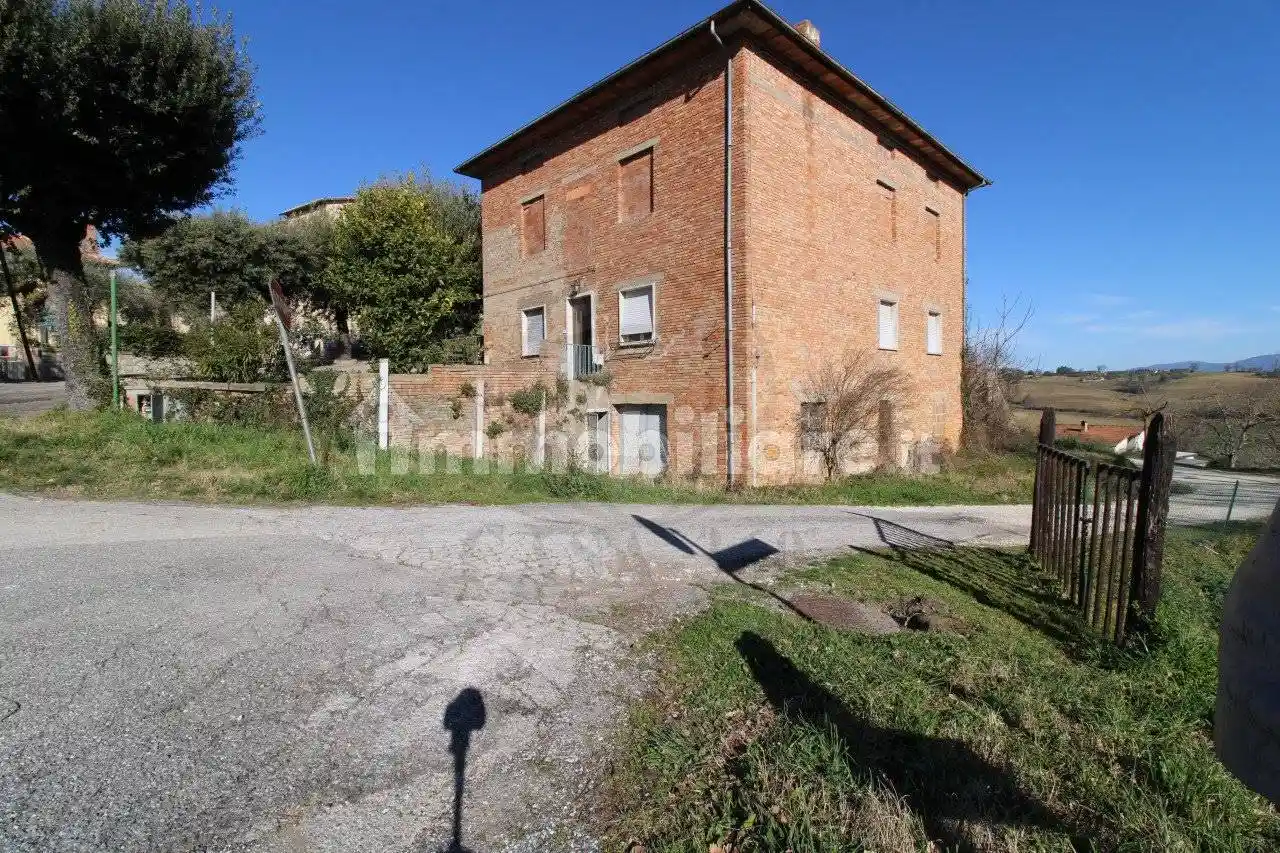 Casa indipendente in vendita a Montecastrilli